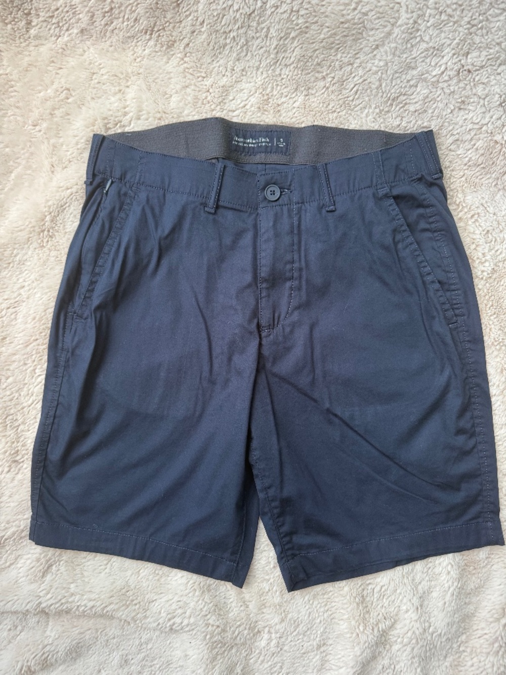Abercrombie & Fitch Navy  All Day Stretch 7 Inch Inseam Shorts Men's Size S